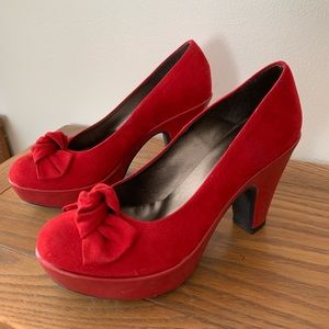 Italian shoes, beautiful Red, statement piece.